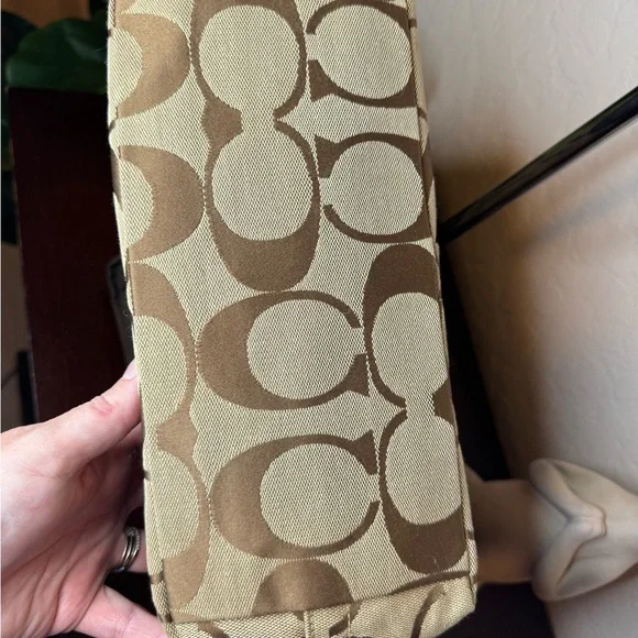 Vintage COACH single strap shoulder tote!